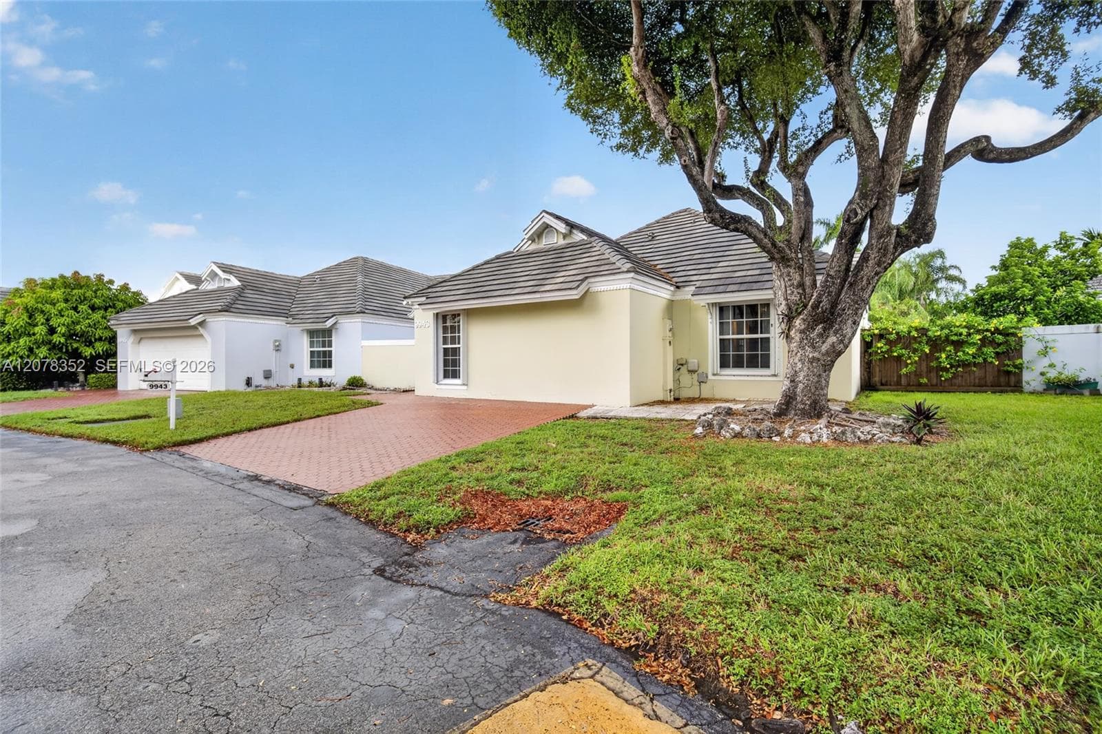 9943 NW 47th Ter, Doral, FL 33178