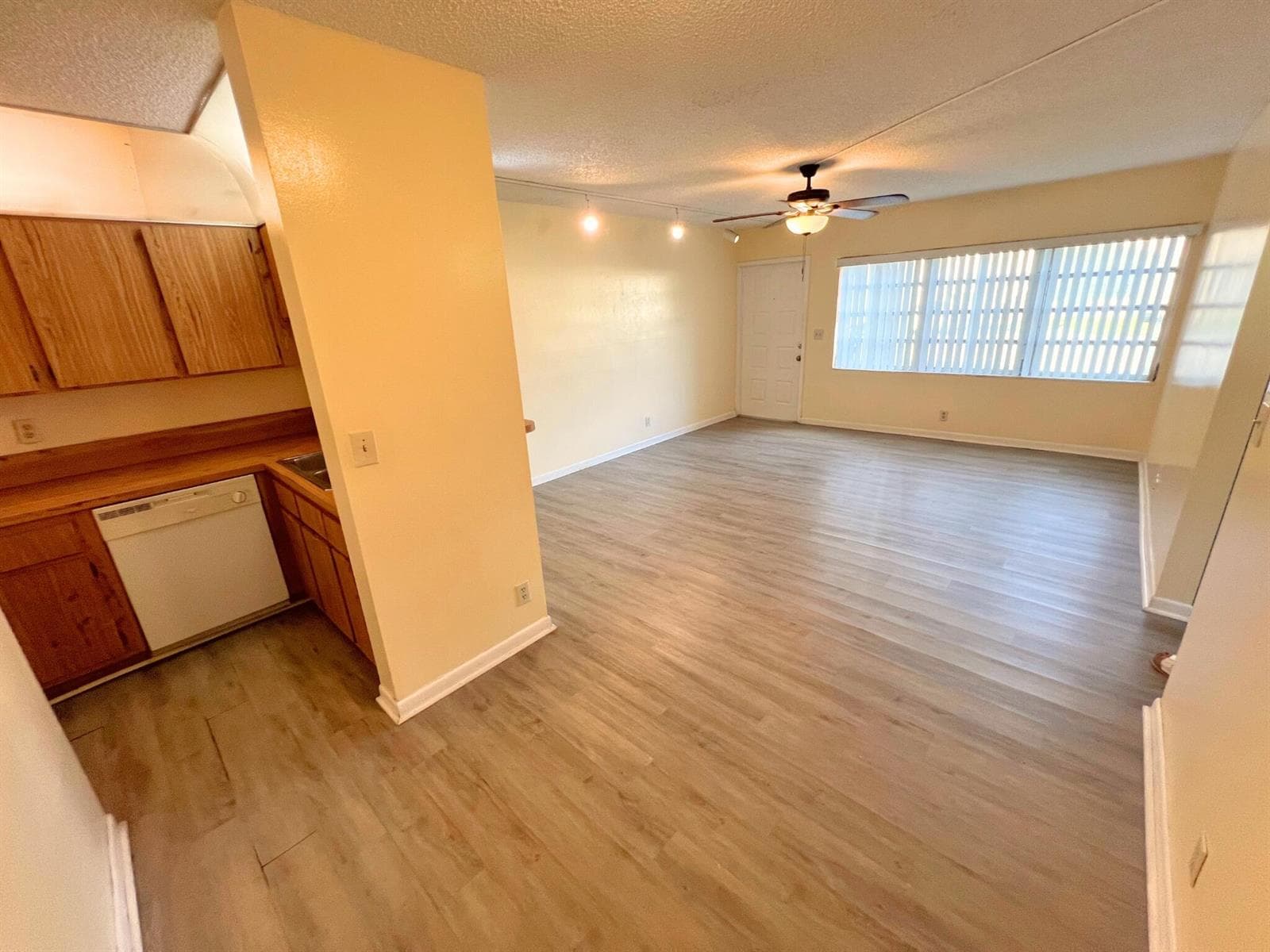 843 Twin Lakes Drive # 30B, Coral Springs, FL 33071 photo 4