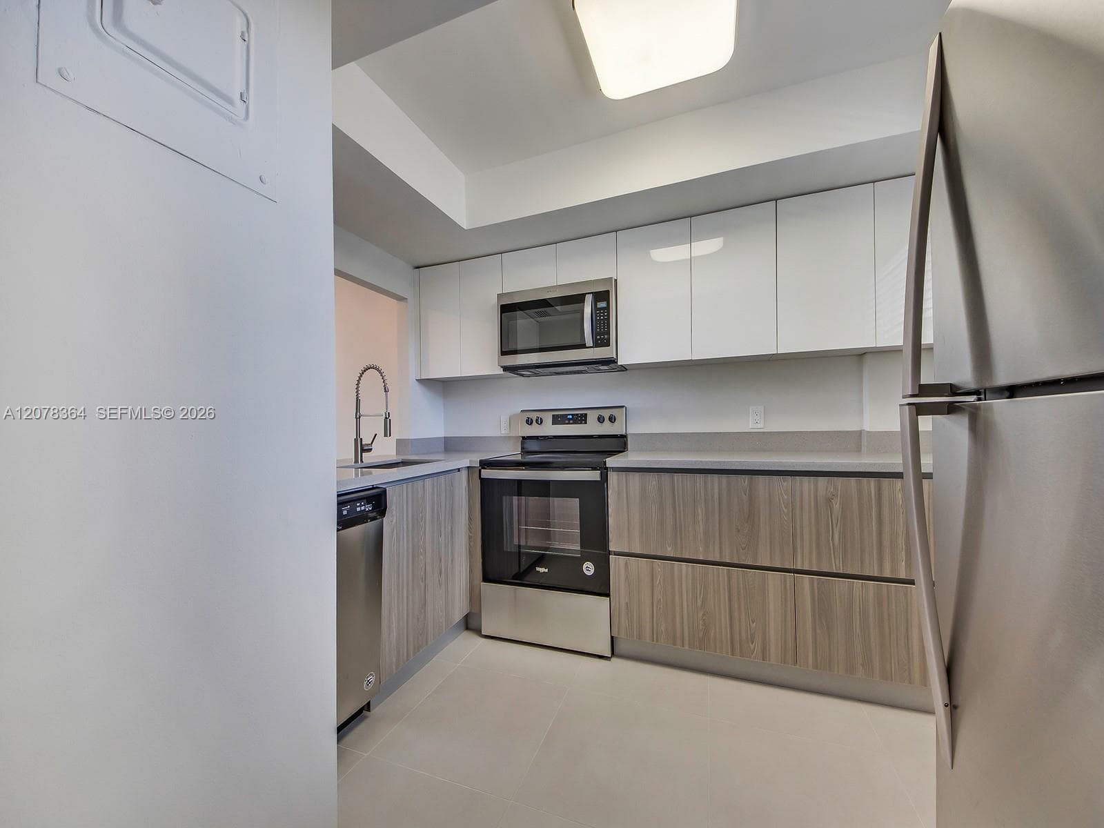 108 Royal Park Dr # 3G, Oakland Park, FL 33309 photo 2