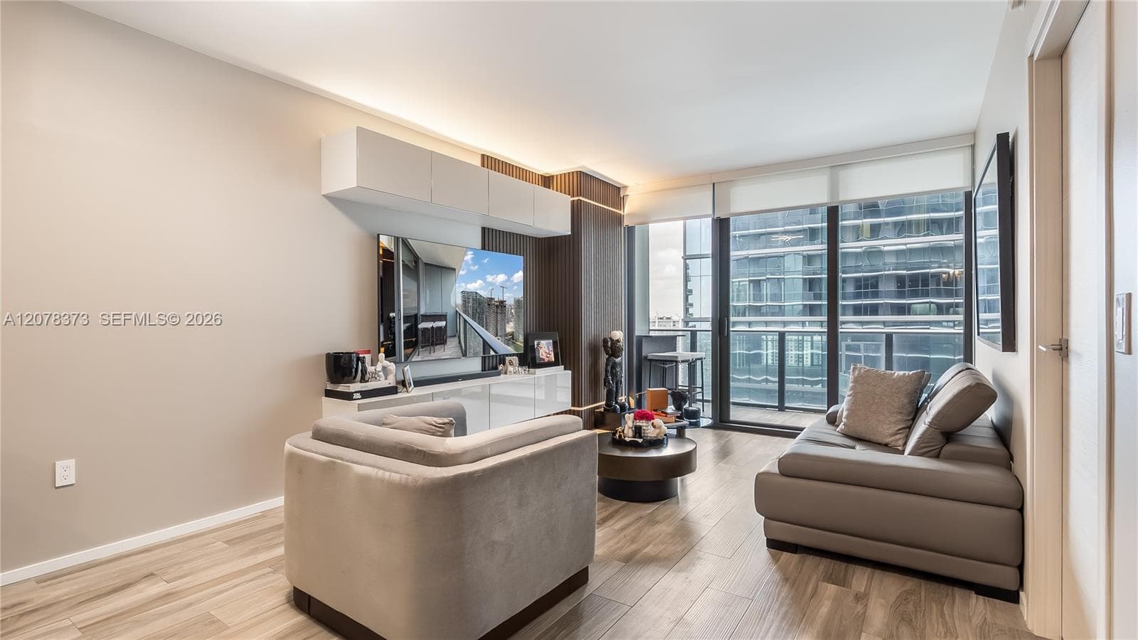 801 S Miami Ave # 4407, Miami, FL 33130 photo 3