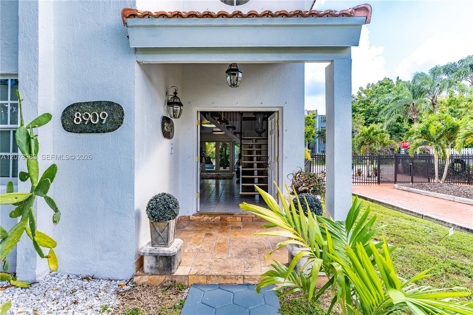 8909 SW 108th Cir Ct, Miami, FL 33176 photo 2