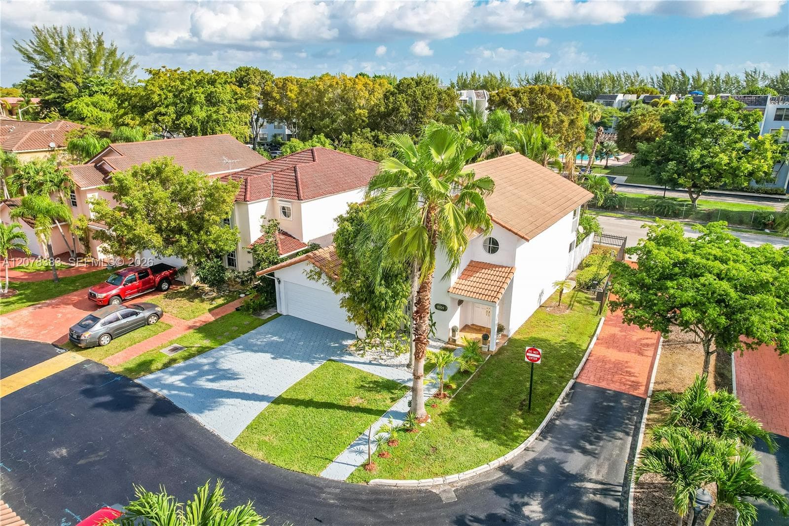8909 SW 108th Cir Ct, Miami, FL 33176 photo 5