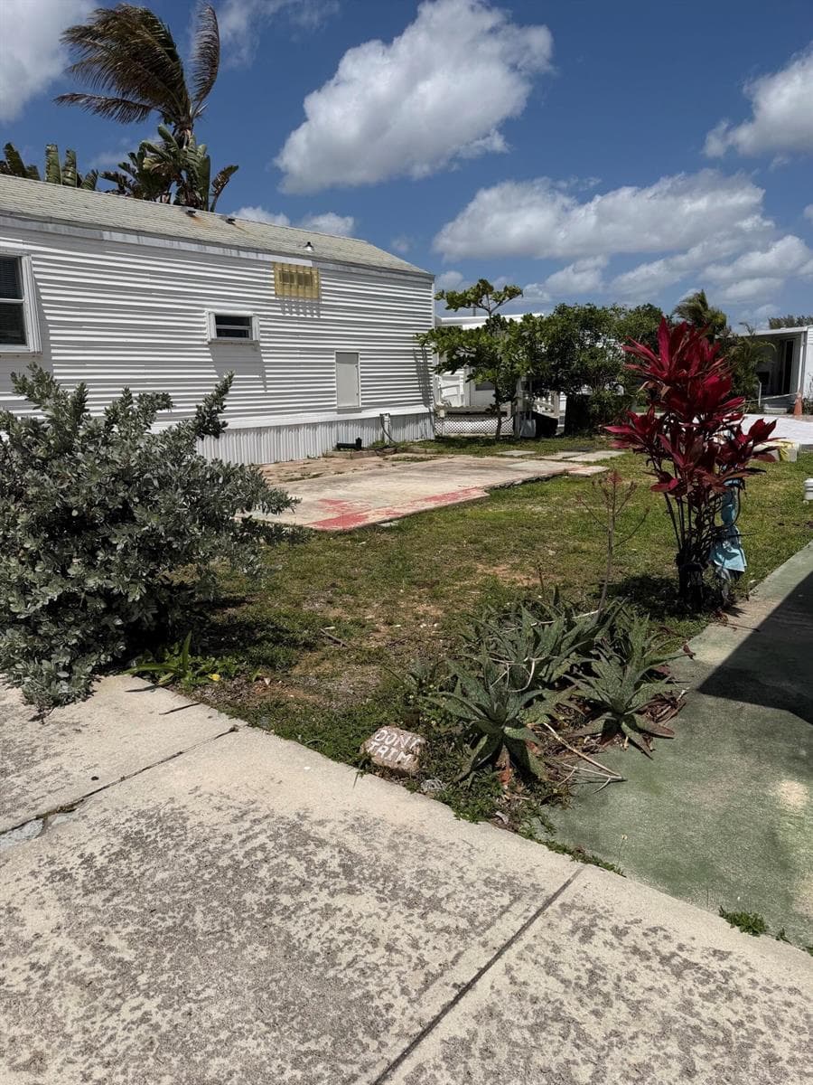 23 Briny Breezes Boulevard, Briny Breezes, FL 33435 photo 2