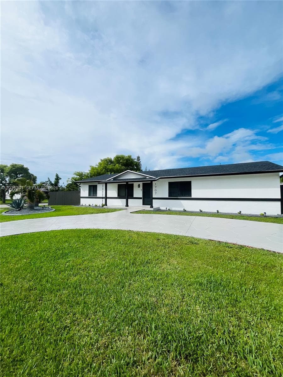 1707 S Curlew Ln # 1707, Homestead, FL 33035 photo 2