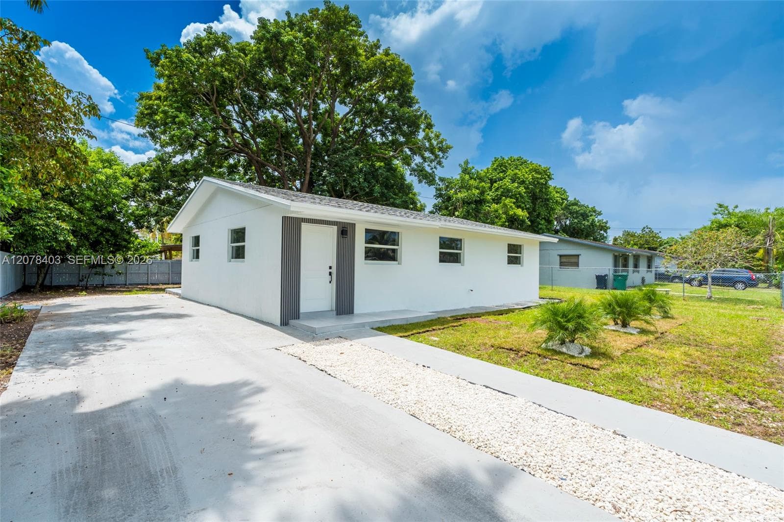 655 SW 6th Ter, Florida City, FL 33034 photo 4