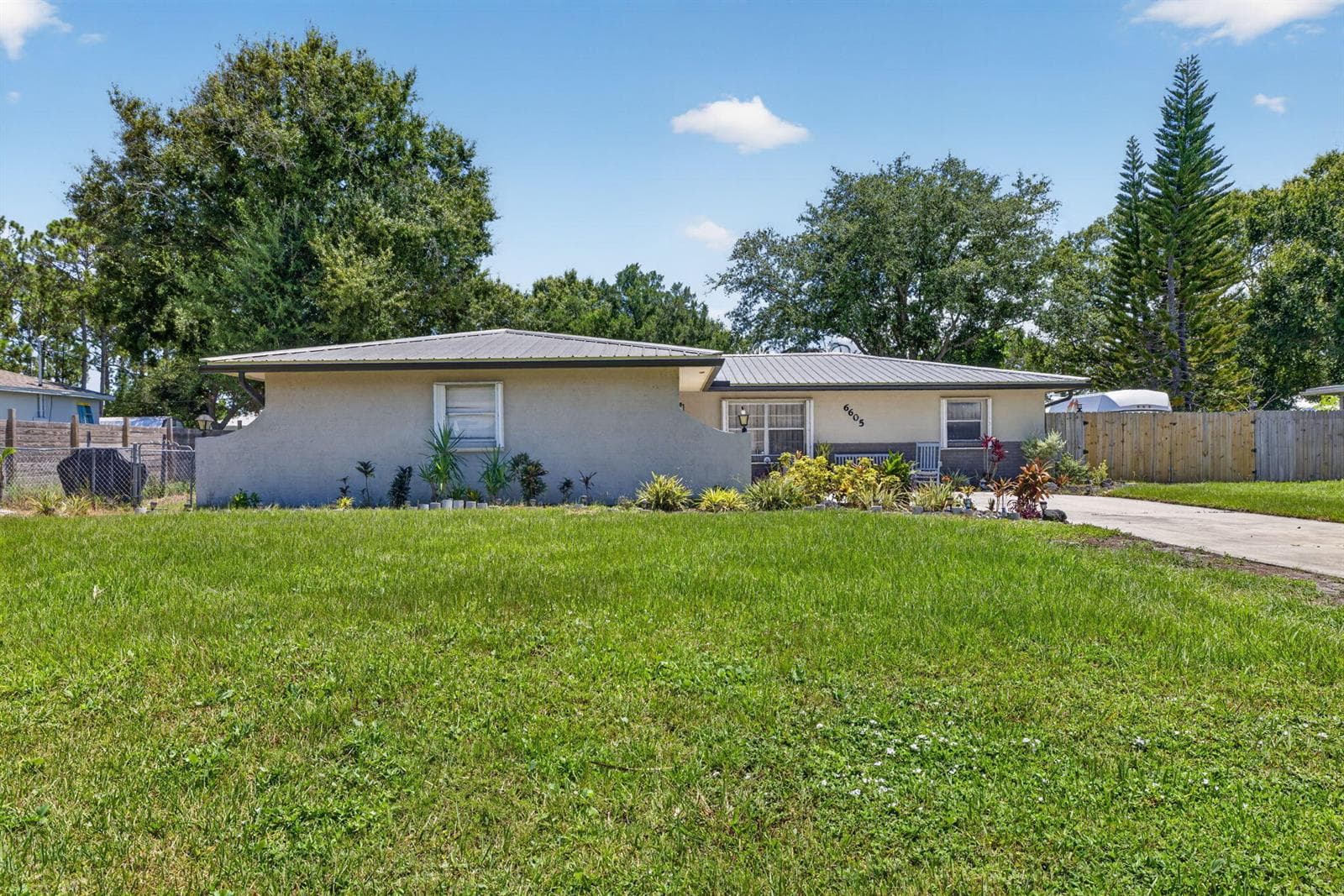 6605 Paso Robles Boulevard, Fort Pierce, FL 34951 photo 2