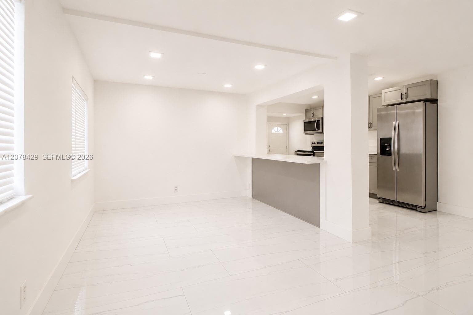 5225 NE 1st Ave, Fort Lauderdale, FL 33334 photo 4