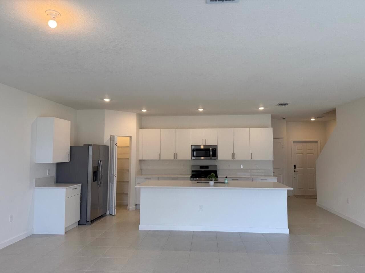 3008 PARK Place # 5838, Dania Beach, FL 33312 photo 3