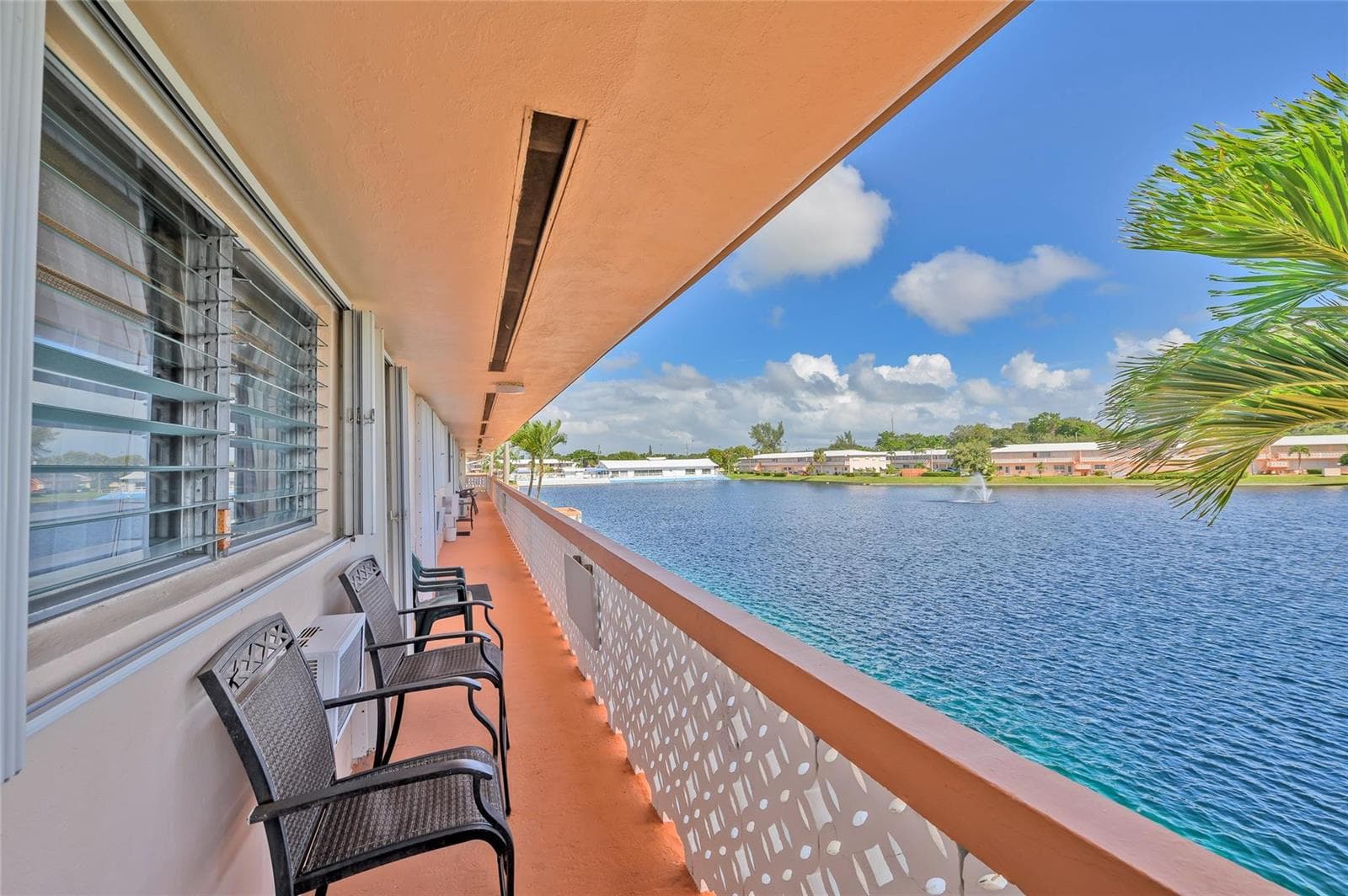 925 SW 11th Avenue # Unit j17, Hallandale Beach, FL 33009 photo 3