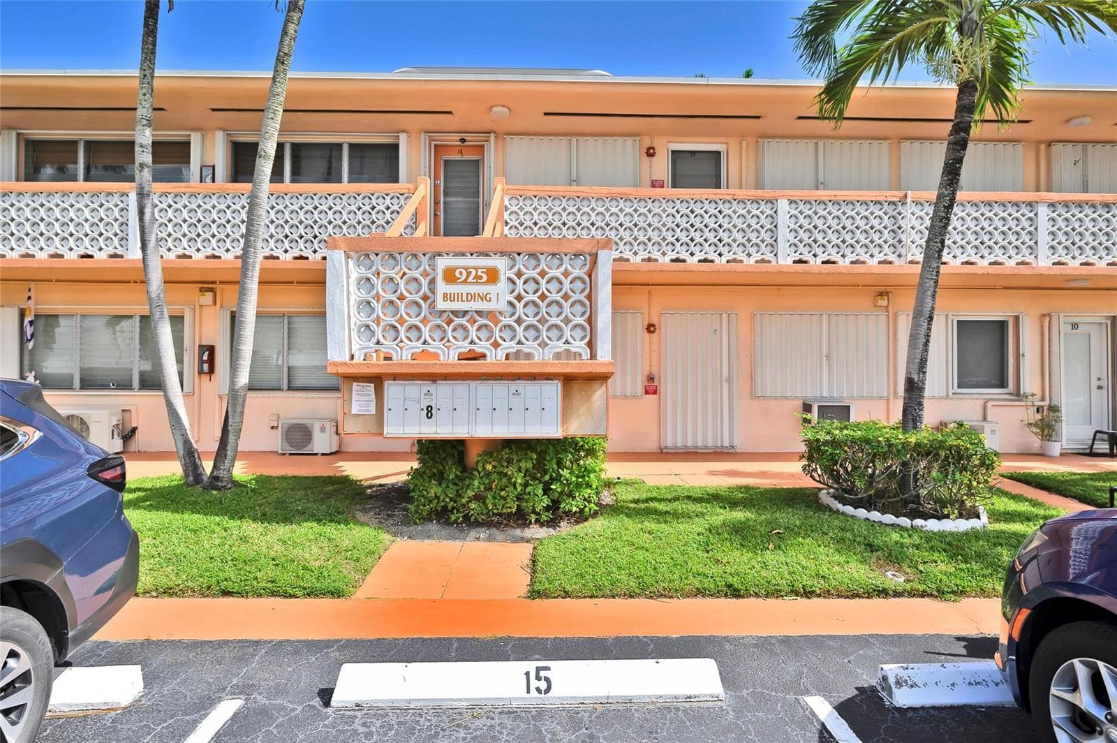 925 SW 11th Avenue # Unit j17, Hallandale Beach, FL 33009 photo 5
