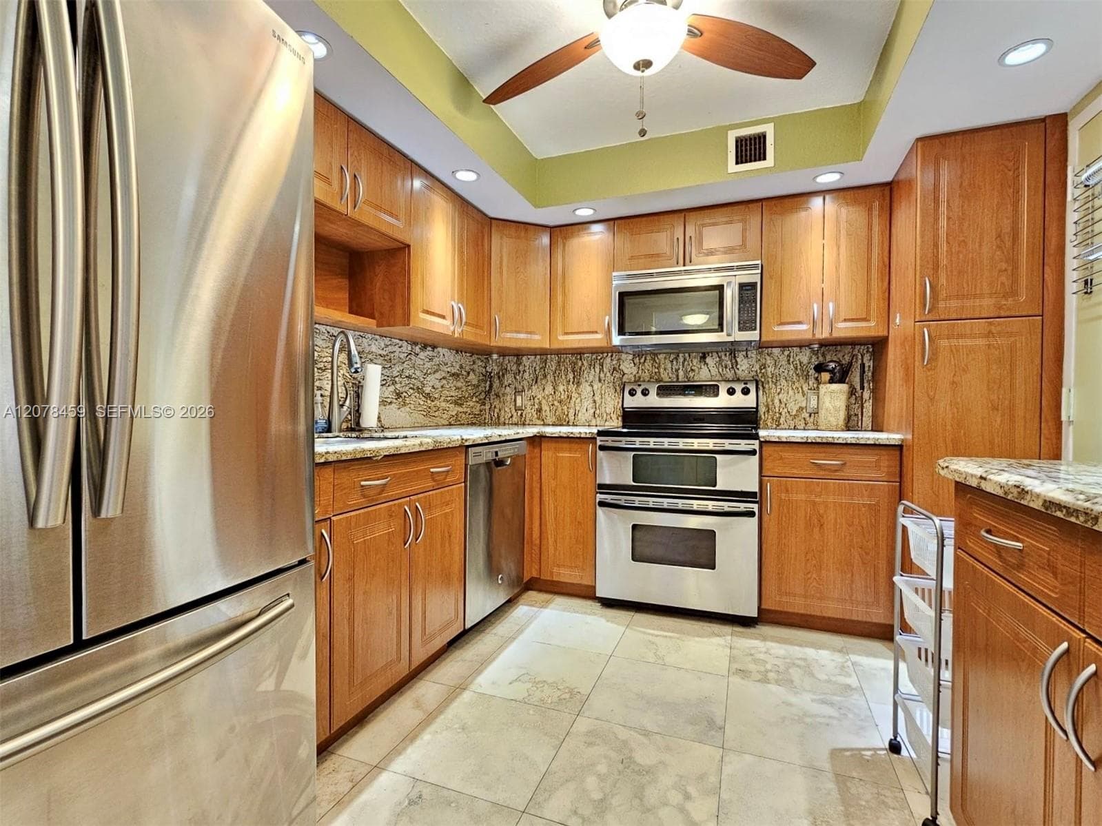 427 Golden Isles Dr # 16E, Hallandale Beach, FL 33009 photo 3