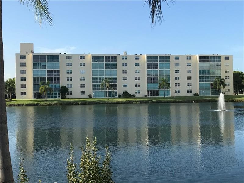 206 SE 10TH Street # 201, Dania Beach, FL 33004