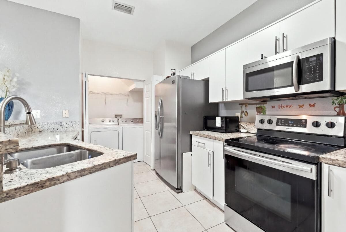 406 W SANTA CATALINA Circle # 406, North Lauderdale, FL 33068 photo 3