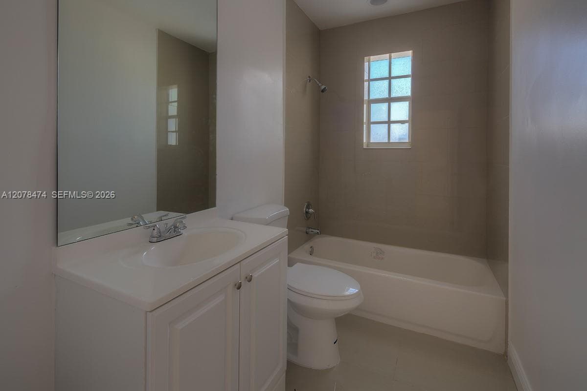 160 NW 199th St # 1, Miami Gardens, FL 33169 photo 5