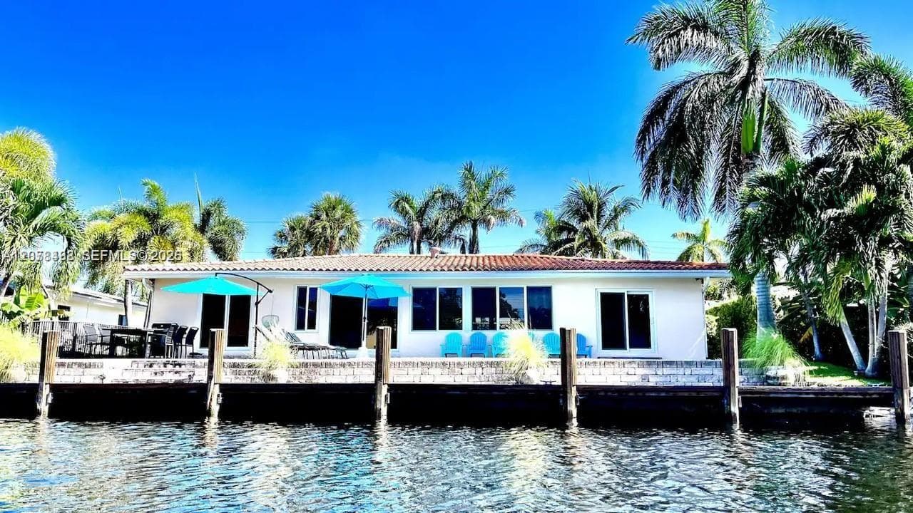 2424 SE 9th St # 2424, Pompano Beach, FL 33062 photo 2