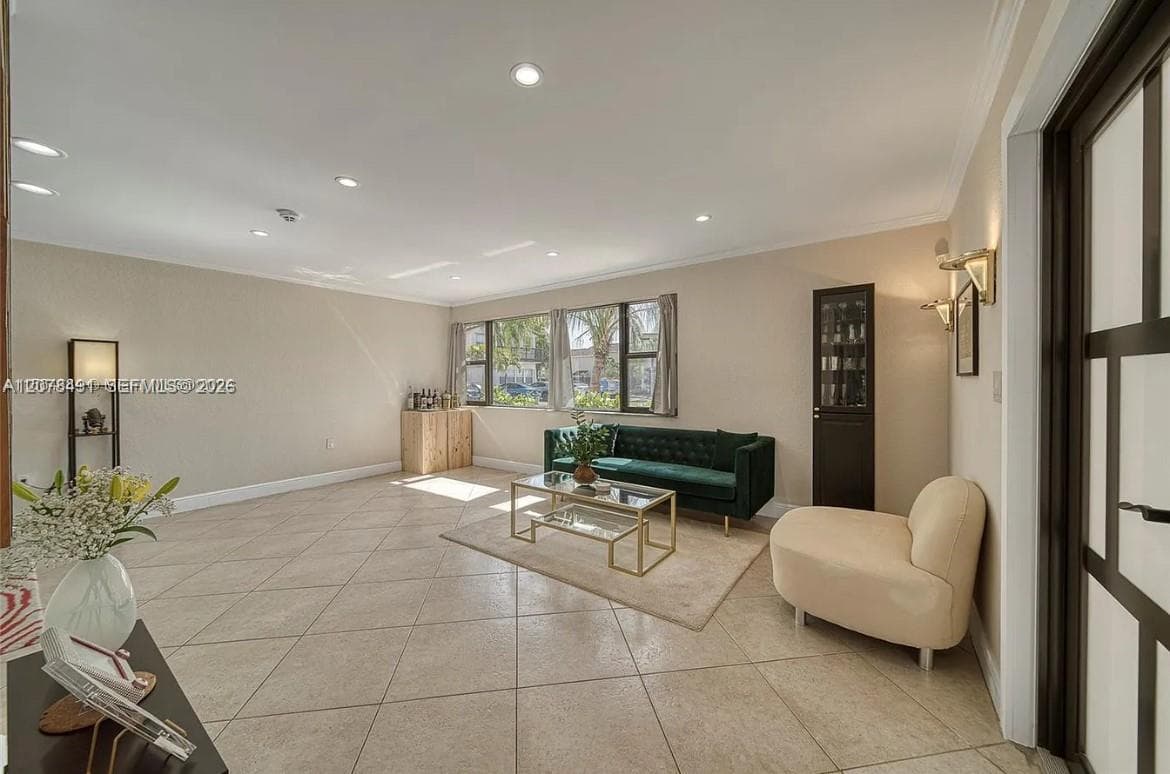 13267 SW 9th Ln, Miami, FL 33184 photo 5