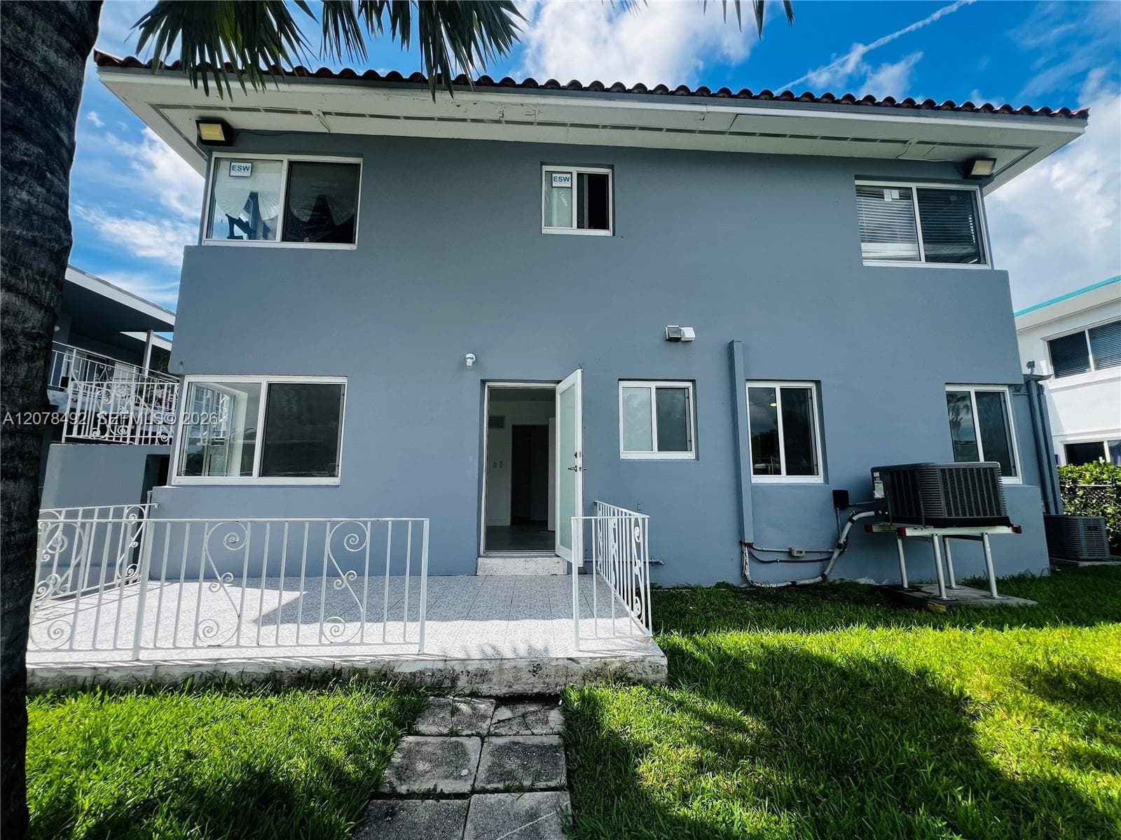 2045 Calais Dr # 6, Miami Beach, FL 33141 photo 2