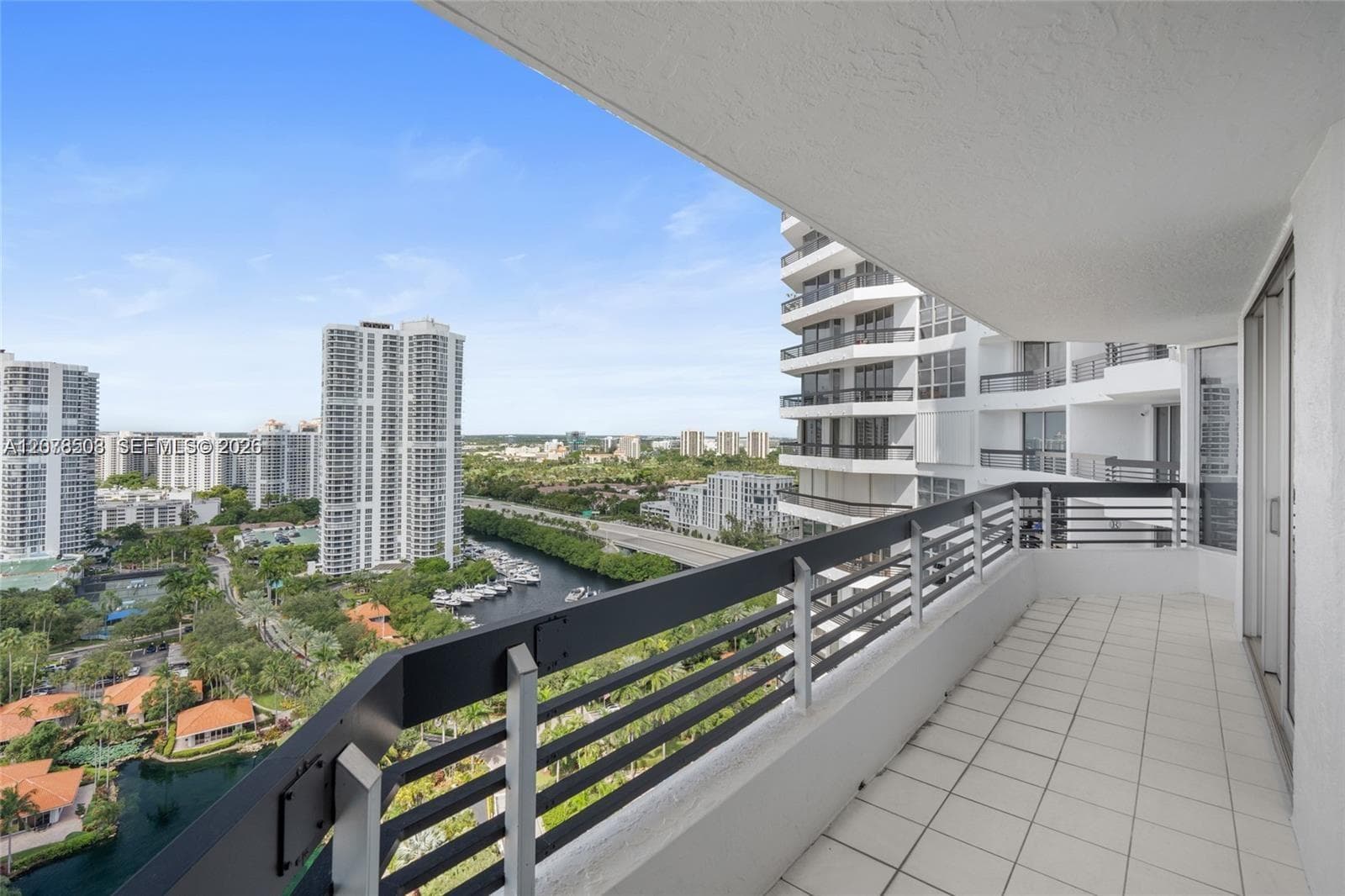 19195 NE 36th Ct # 2502, Aventura, FL 33180 photo 2