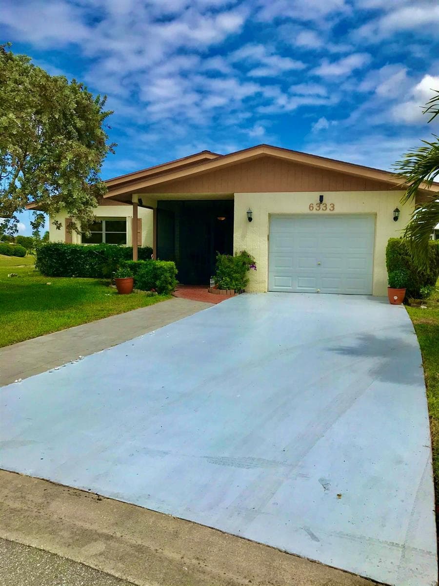 6333 STANLEY Lane, Delray Beach, FL 33484