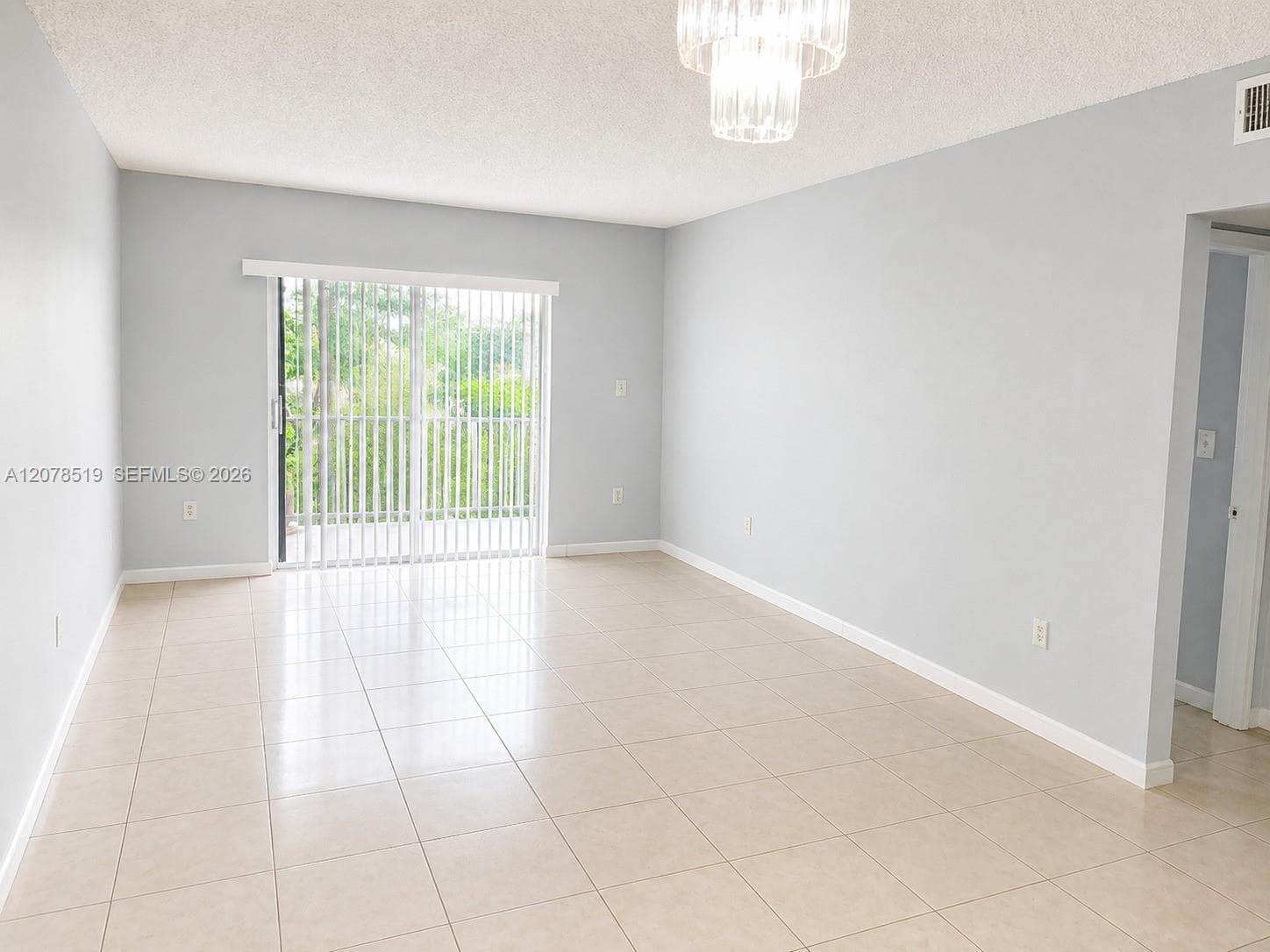 10850 W Flagler St # D314, Sweetwater, FL 33174 photo 2