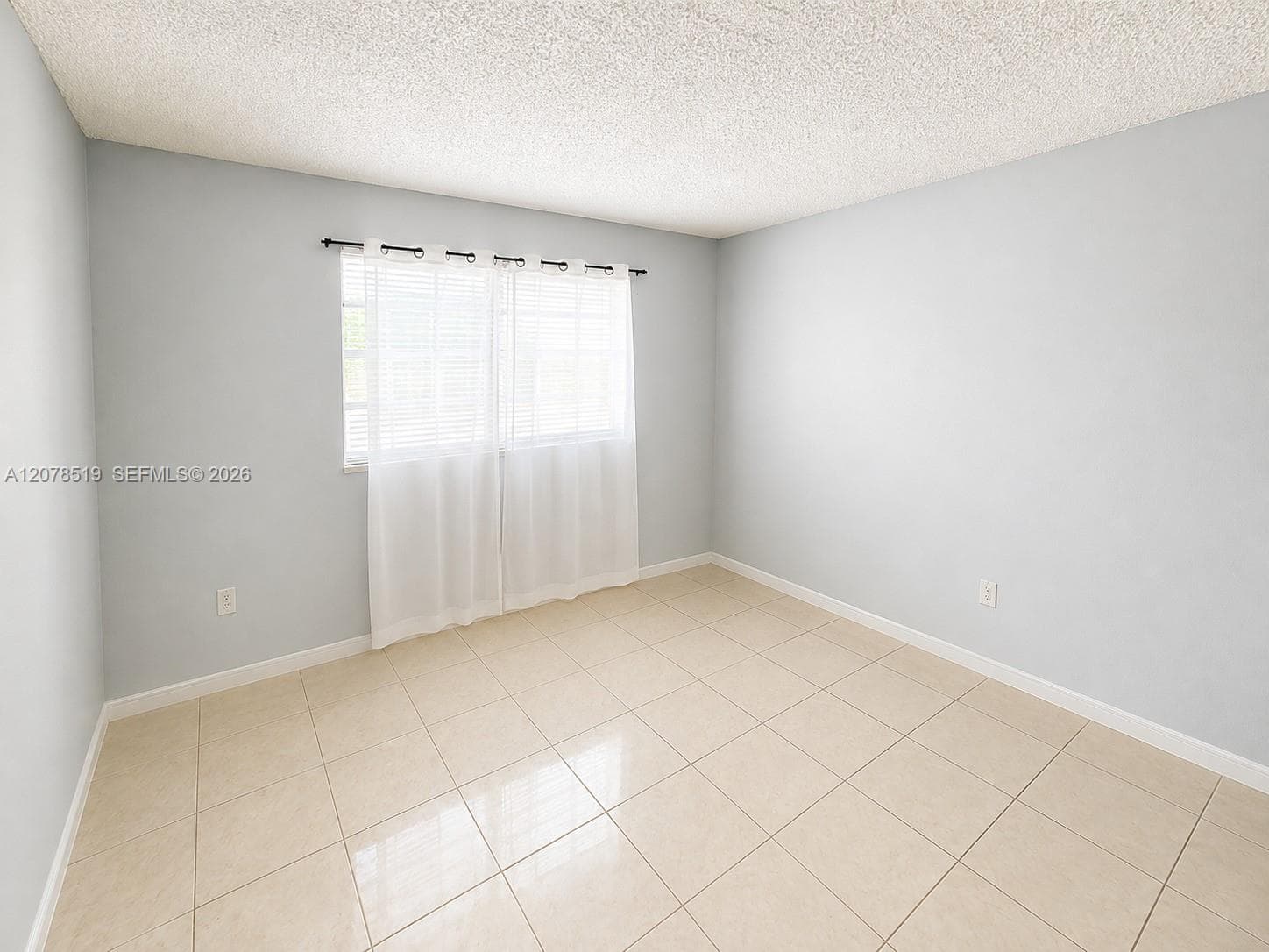 10850 W Flagler St # D314, Sweetwater, FL 33174 photo 3