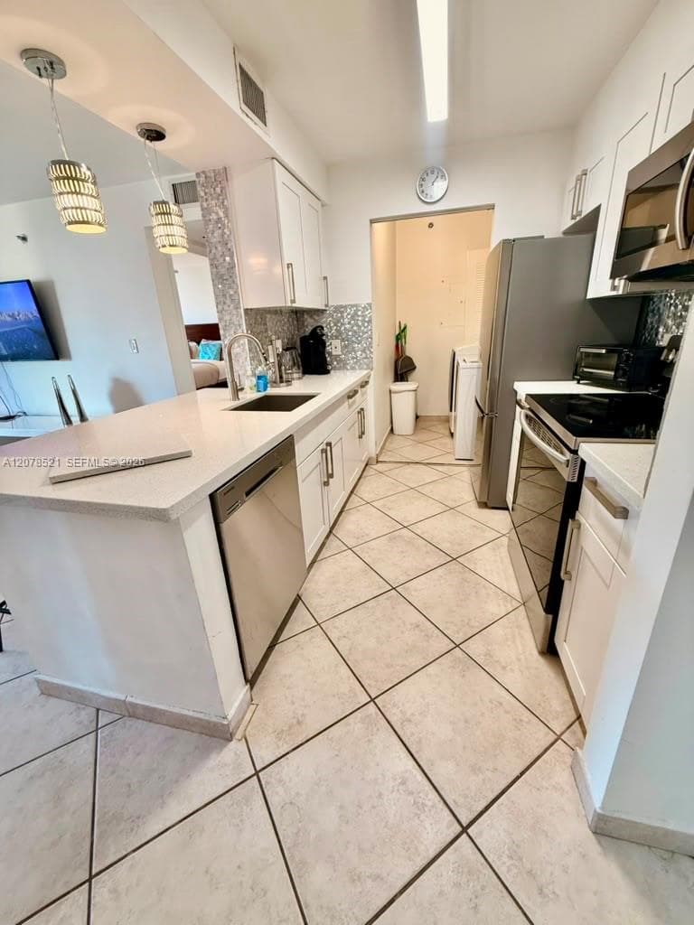 19701 E Country Club Dr # 5605A, Aventura, FL 33180 photo 2