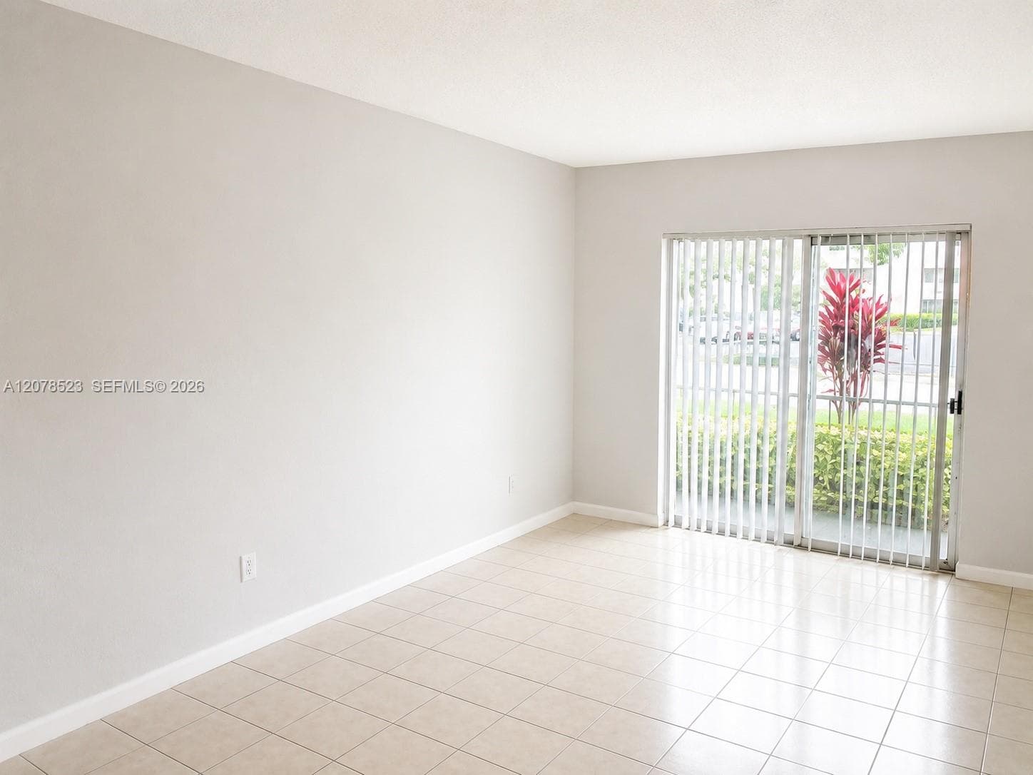 3400 NW 30th St # 9, Lauderdale Lakes, FL 33311 photo 3