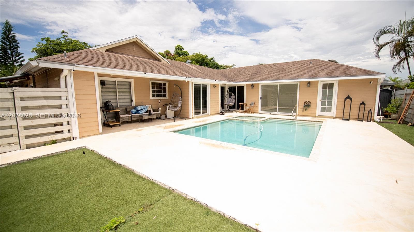 14045 SW 103rd Ter, Miami, FL 33186 photo 4