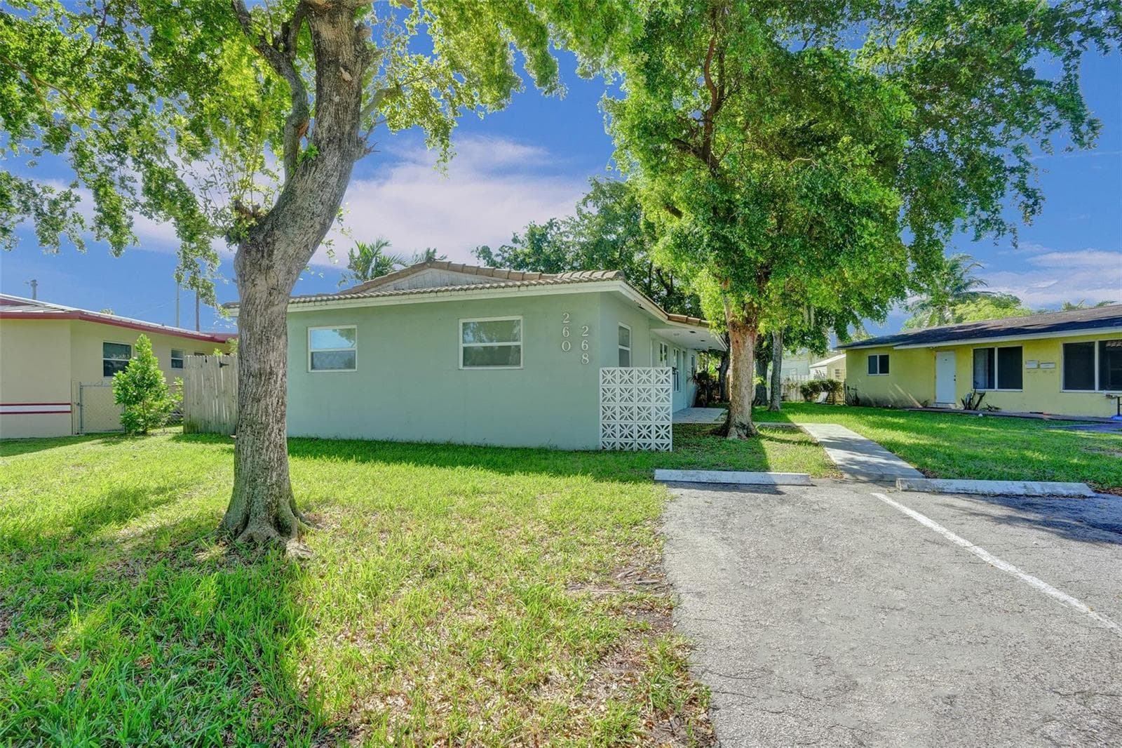 260 NE 41st Street, Oakland Park, FL 33334 photo 3