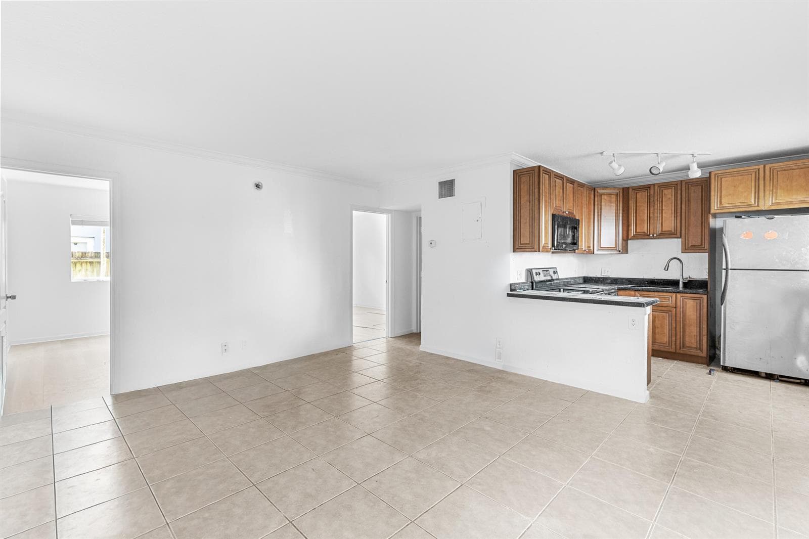 2655 NE 8th Avenue # 106, Wilton Manors, FL 33334 photo 4