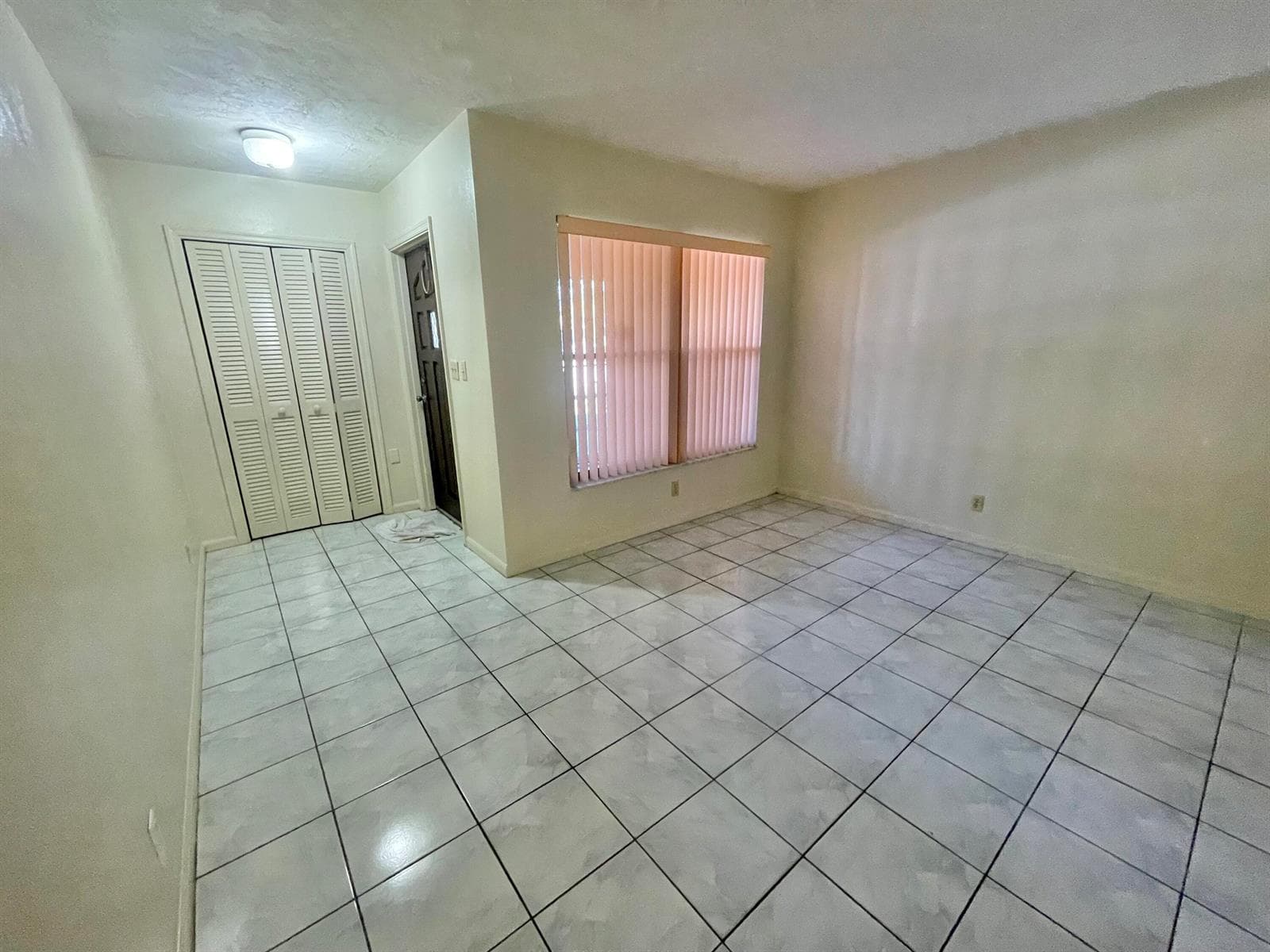 7112 NW 78TH Avenue, Tamarac, FL 33321 photo 3