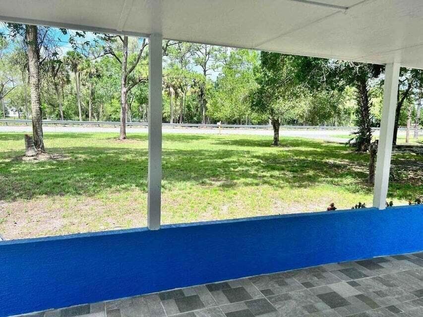2410 S BROCKSMITH Road, Fort Pierce, FL 34945 photo 2