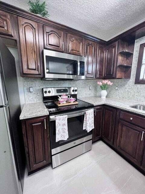 2410 S BROCKSMITH Road, Fort Pierce, FL 34945 photo 4