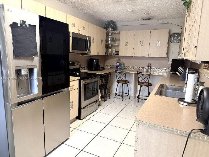1340 W 36th St, Hialeah, FL 33012 photo 5