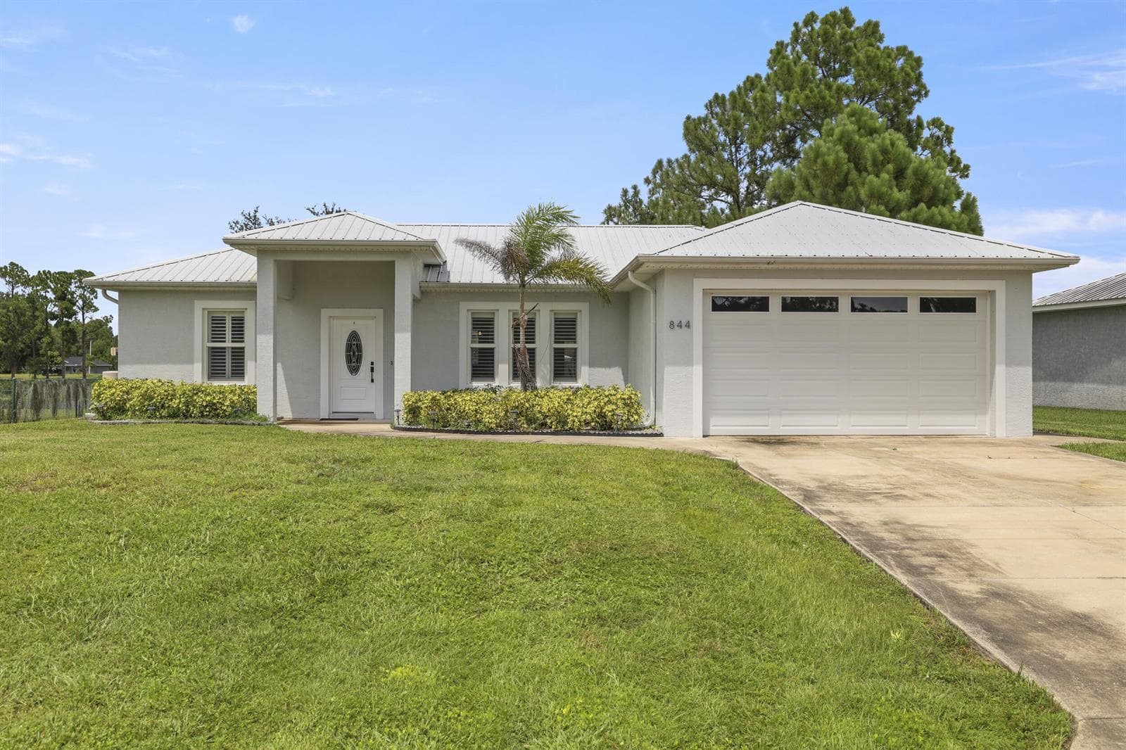 844 LAKE BETTY Drive, Lake Placid, FL 33852 photo 2