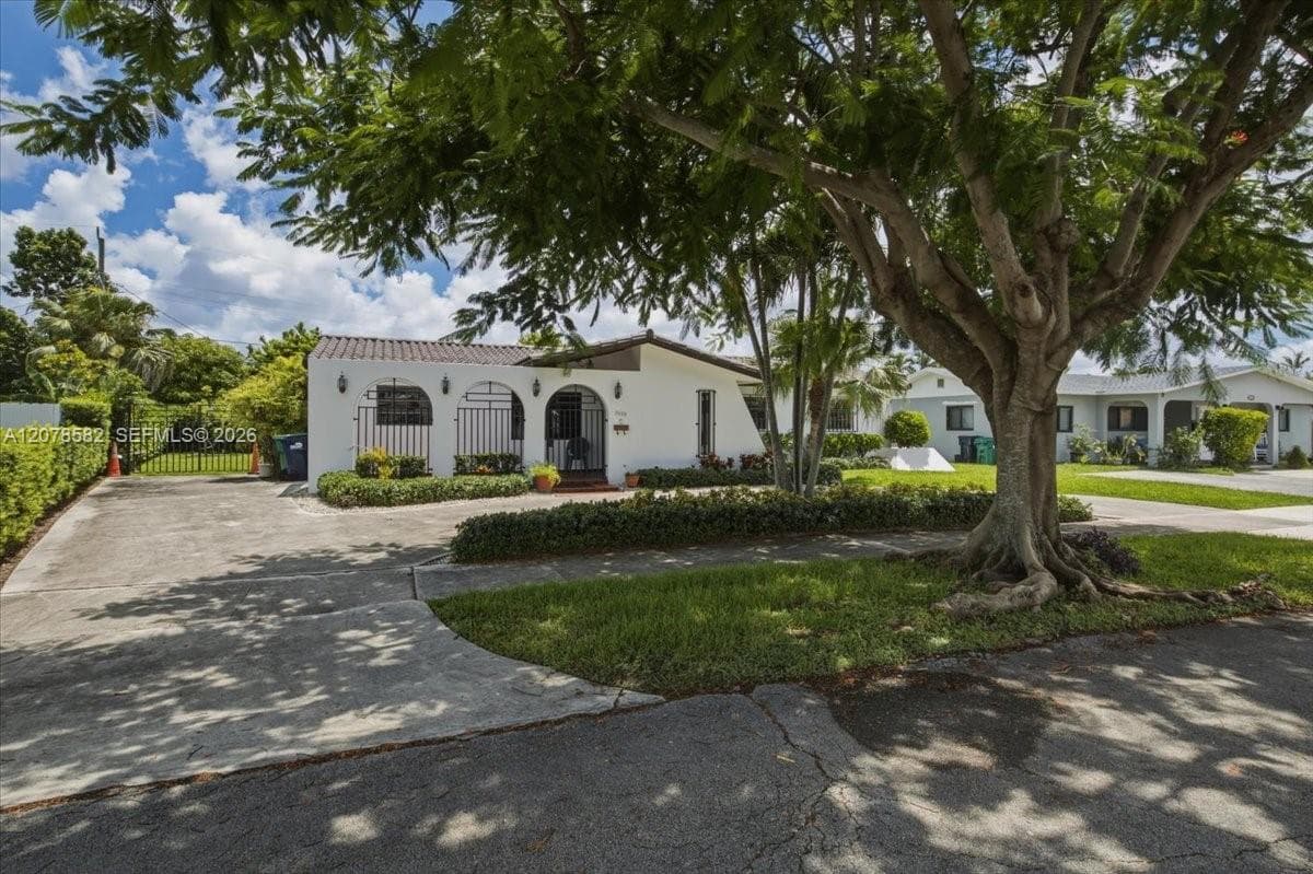 3625 SW 122nd Pl, Miami, FL 33175 photo 2