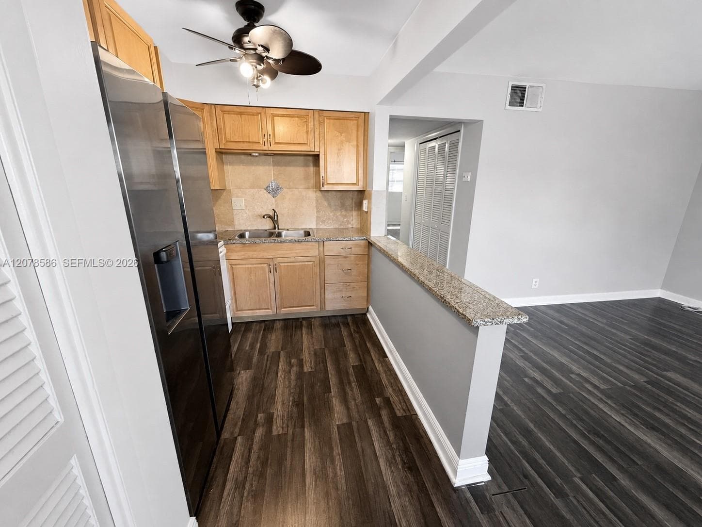 4050 NE 12th Ter # 11-1, Oakland Park, FL 33334 photo 4