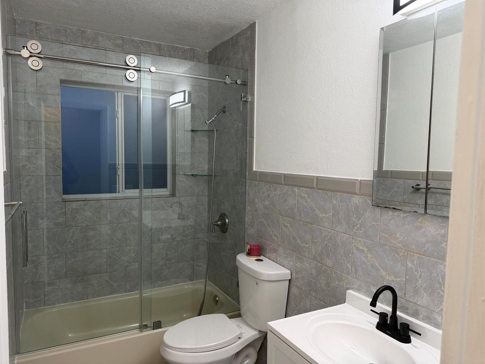 4011 SW 28TH Street, West Park, FL 33023 photo 4