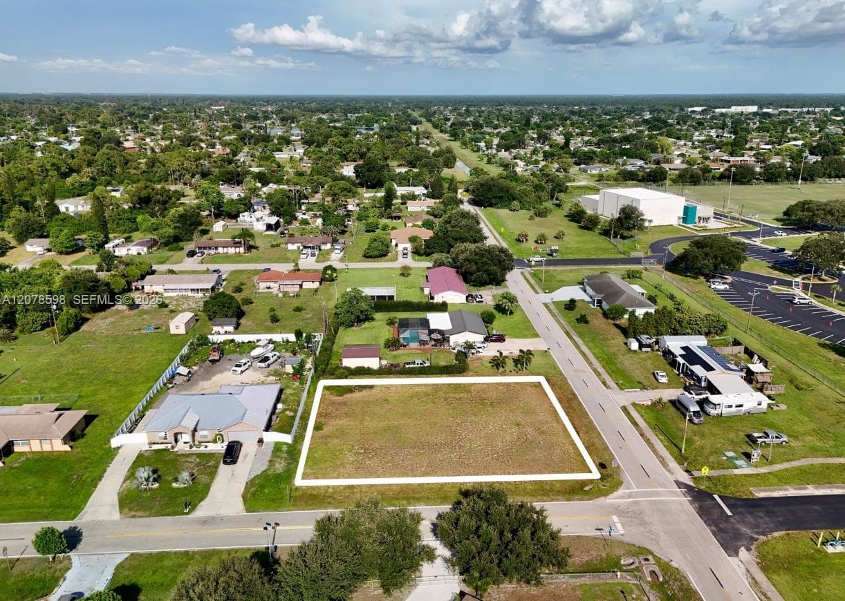205 ARTHUR AVE, Lehigh Acres, FL 33936 photo 3