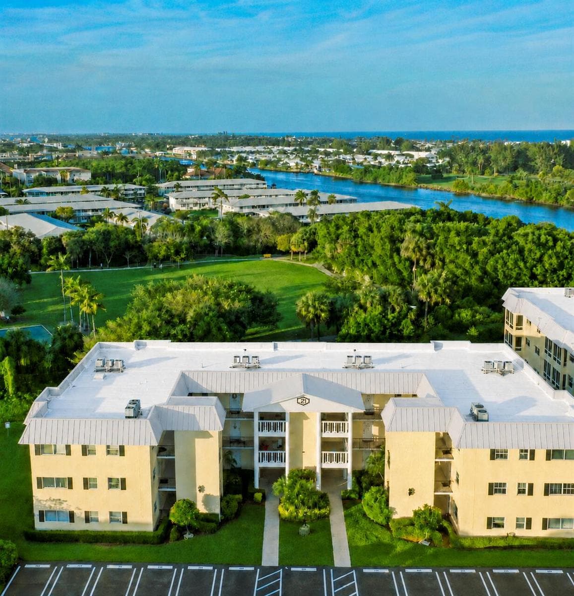 21 COLONIAL CLUB Drive # 303, Boynton Beach, FL 33435 photo 3