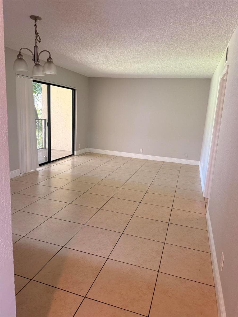 1440 LAKE CRYSTAL Drive # H, West Palm Beach, FL 33411 photo 2