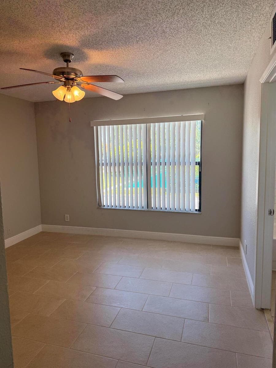 1440 LAKE CRYSTAL Drive # H, West Palm Beach, FL 33411 photo 5