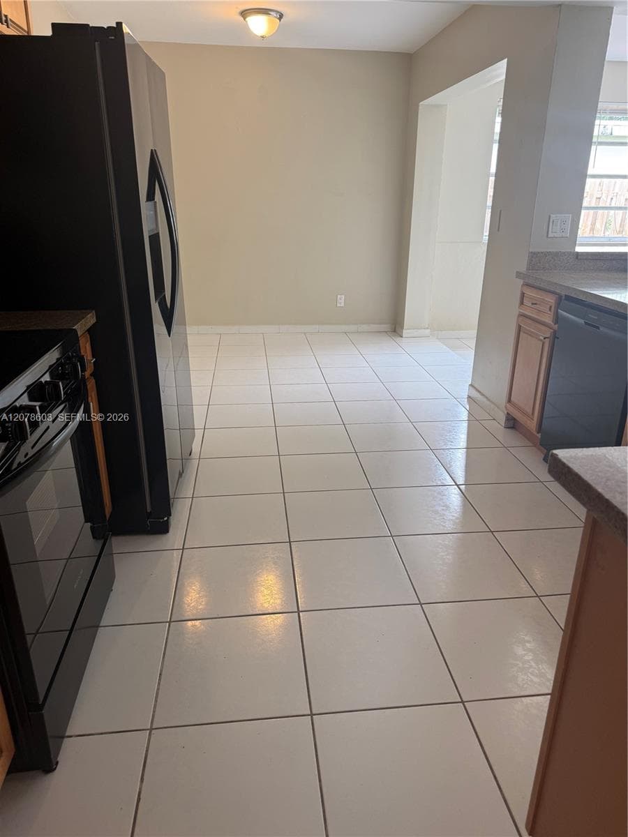 2121 N 52nd Ave, Hollywood, FL 33021 photo 4