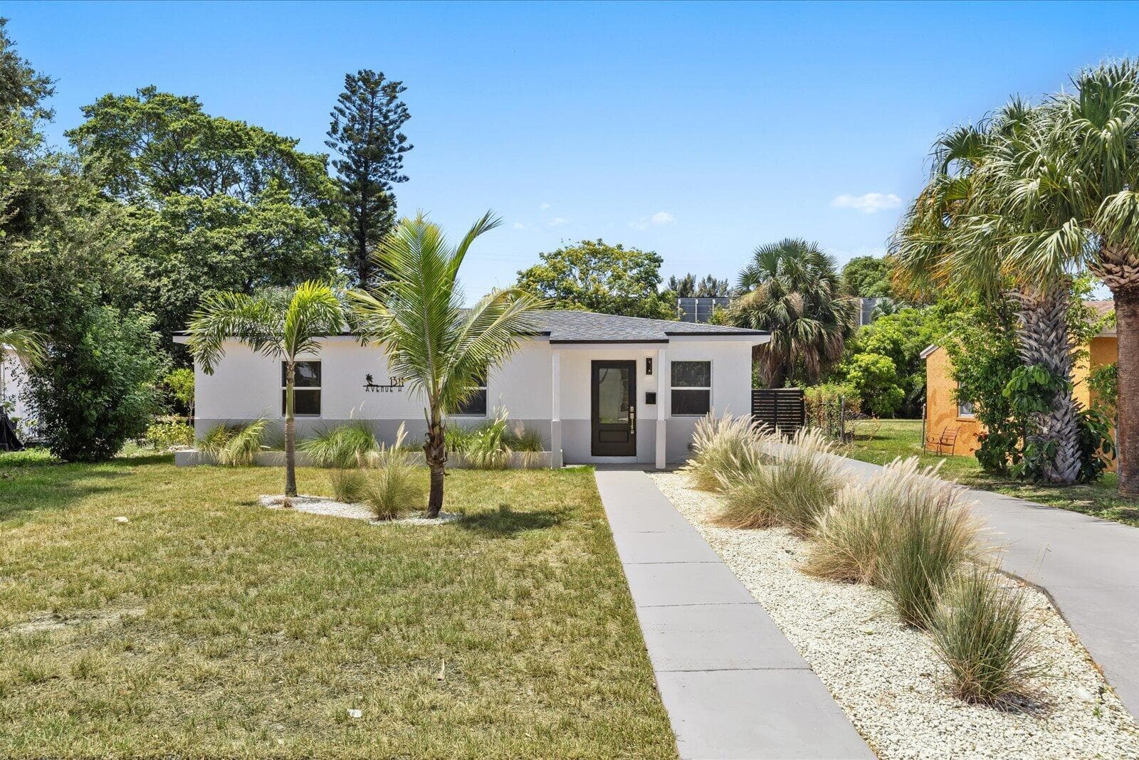 1311 AVENUE H, Riviera Beach, FL 33404 photo 4