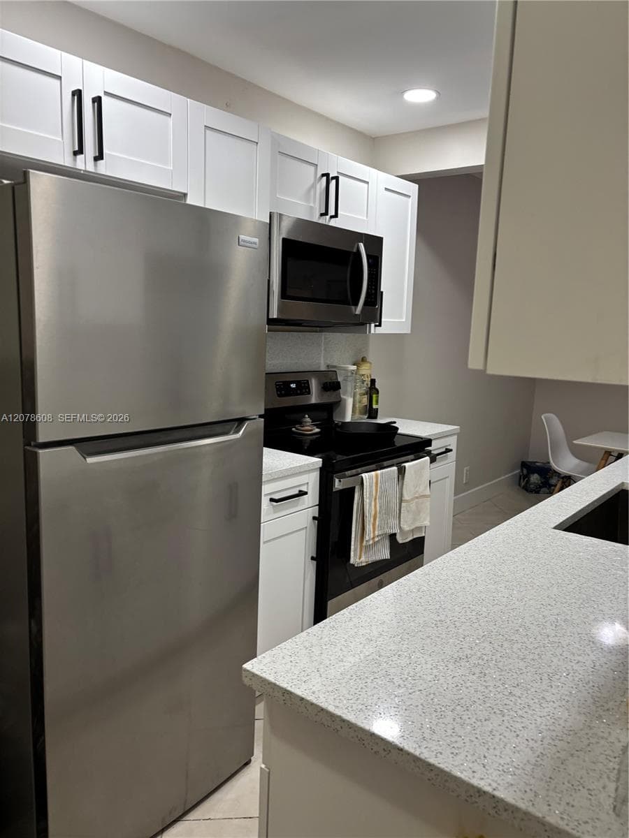 1100 NE 1st Ct # 102, Hallandale Beach, FL 33009 photo 5