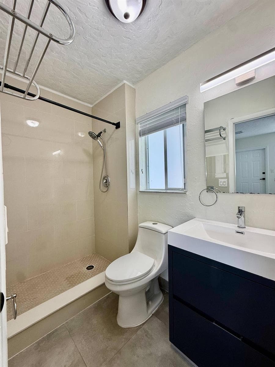 3684 NE 11th Avenue # Unit 4, Oakland Park, FL 33334 photo 3
