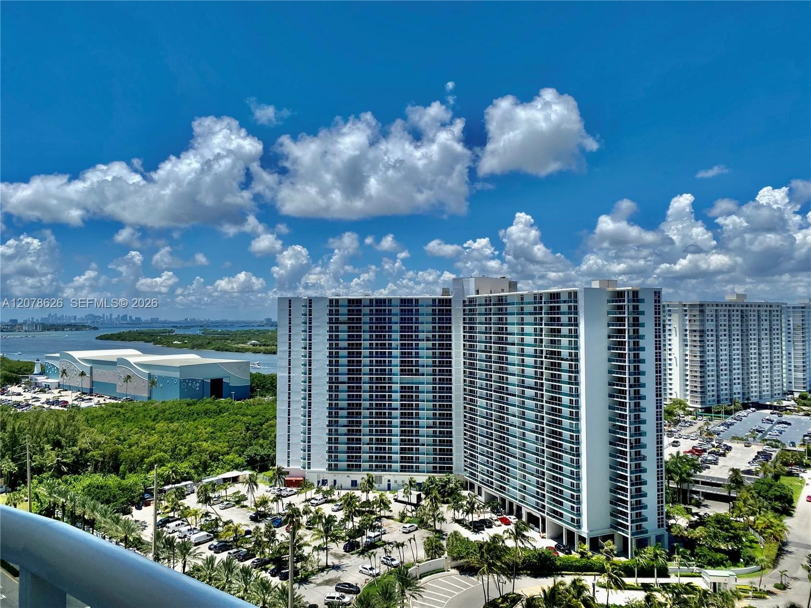 15811 Collins Ave # 1605, Sunny Isles Beach, FL 33160 photo 4