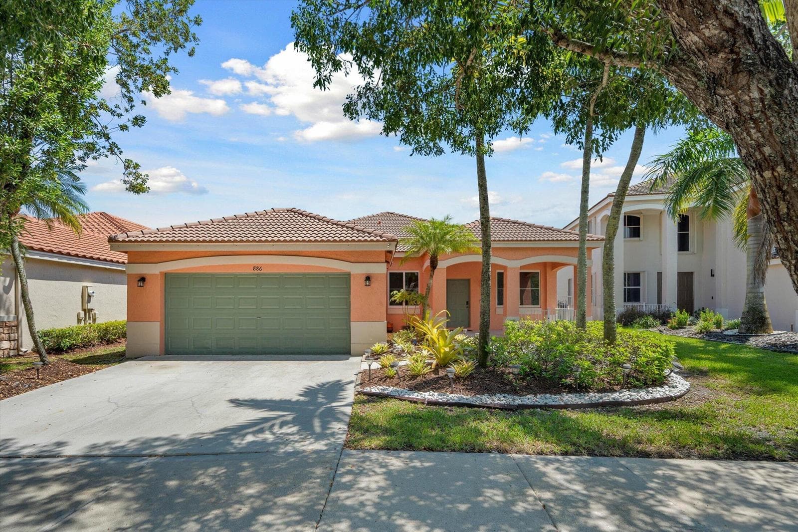 886 Sunflower Circle, Weston, FL 33327 photo 2