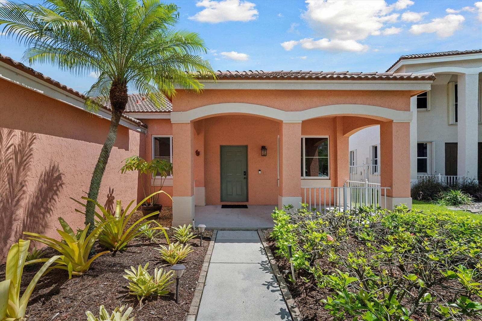 886 Sunflower Circle, Weston, FL 33327 photo 4