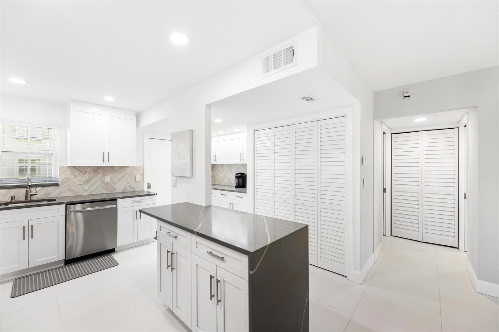 1030 SUGAR SANDS Boulevard # 167, Singer Island, FL 33404 photo 3